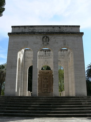 Mausoleum Gianicolensi an der Via Garibaldi